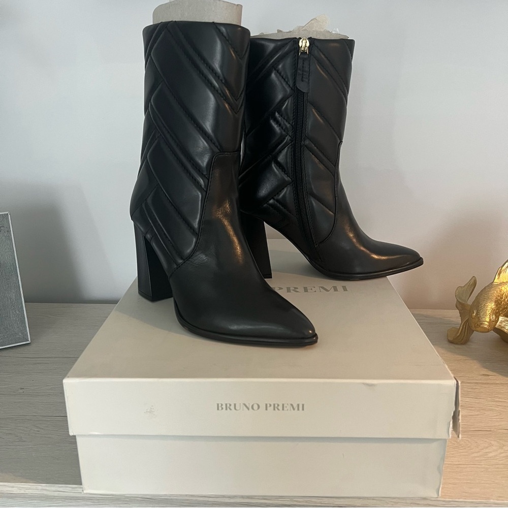 NEW - Bruno Premi Black Quilted Leather Ankle Boots - Size 37 Italian or 6.5 US